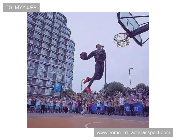 拉文反击滑翔扣篮震撼全场：篮球场上的绝对视觉盛宴